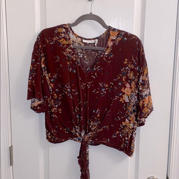 LUQ flowy top - Picture 2 of 4